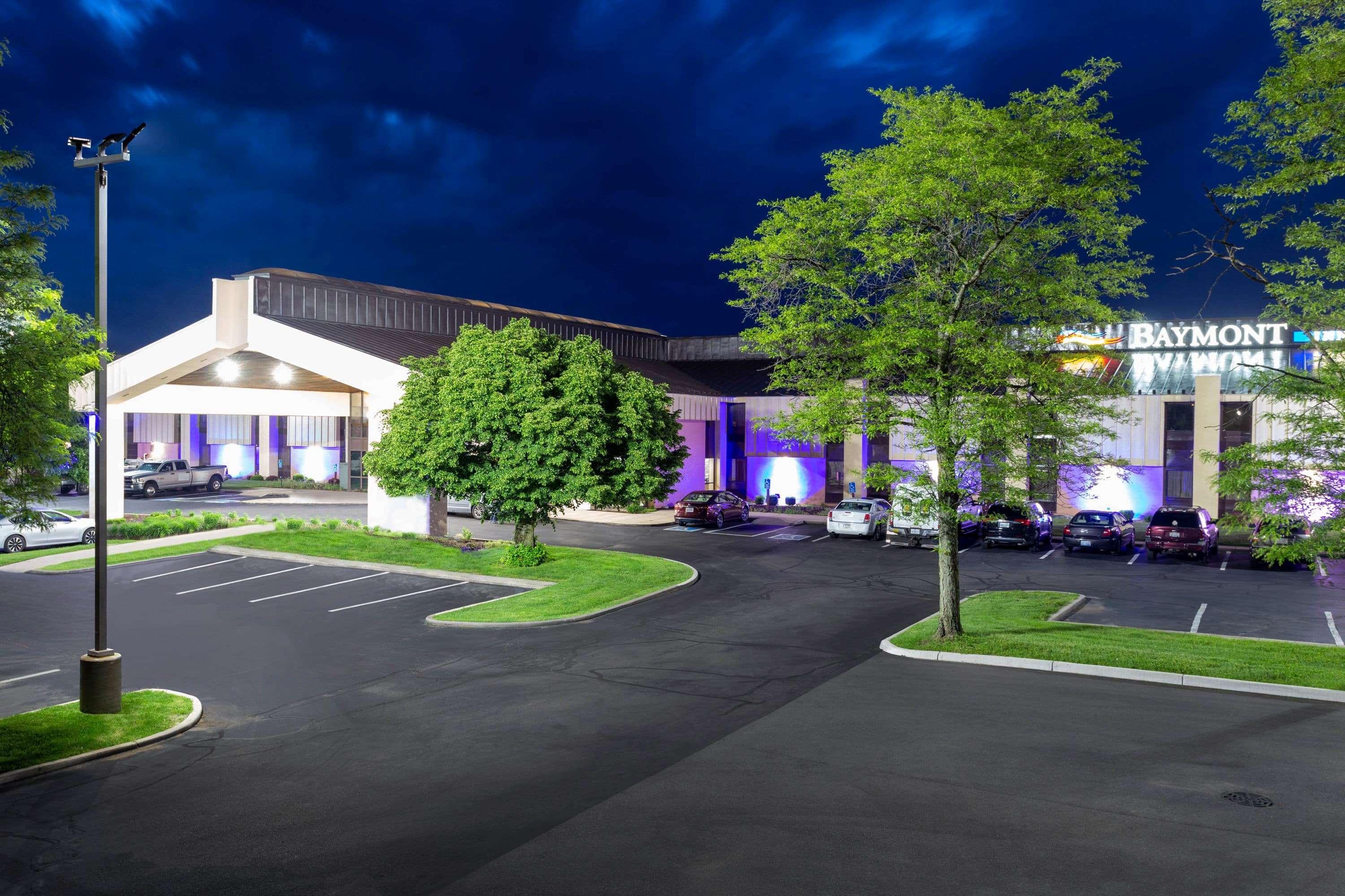 Baymont By Wyndham Elkhart Hotel Exterior foto